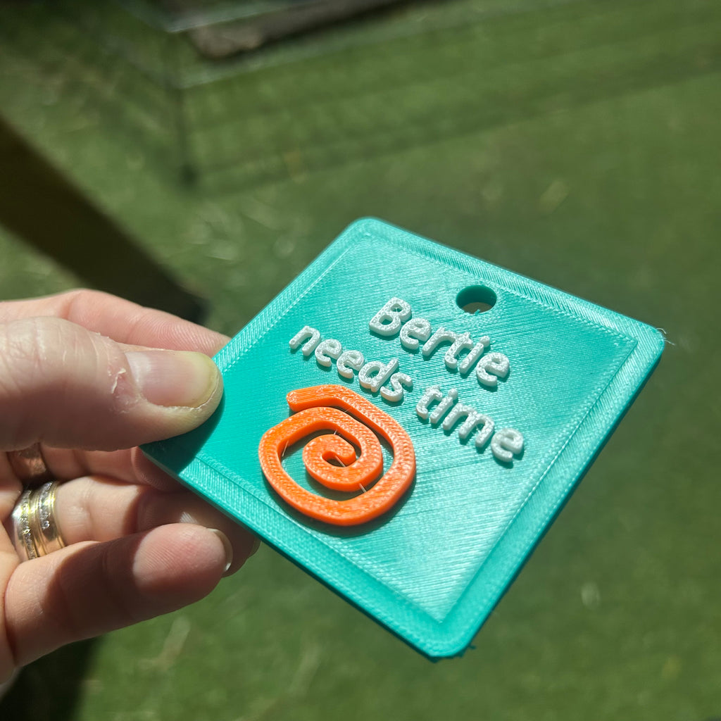 Calmii® Awareness Tag – Please Be Patient